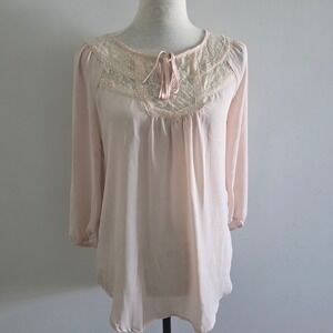 LC Lauren Conrad Pink Lace Yoke Tie Neck Peasant Blouse Womens Small 3/4 Sleeve